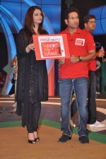 Aishwarya Rai Bachchan, Sachin Tendulkar at NDTV Support My school 9am to 9pm campaign which raised 13.5 crores in Mumbai on 3rd Feb 2013 (332).JPG